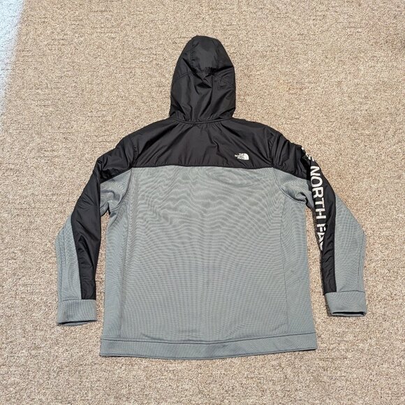 The North Face Essential Hooded Performance Jacket - Picture 3 of 13